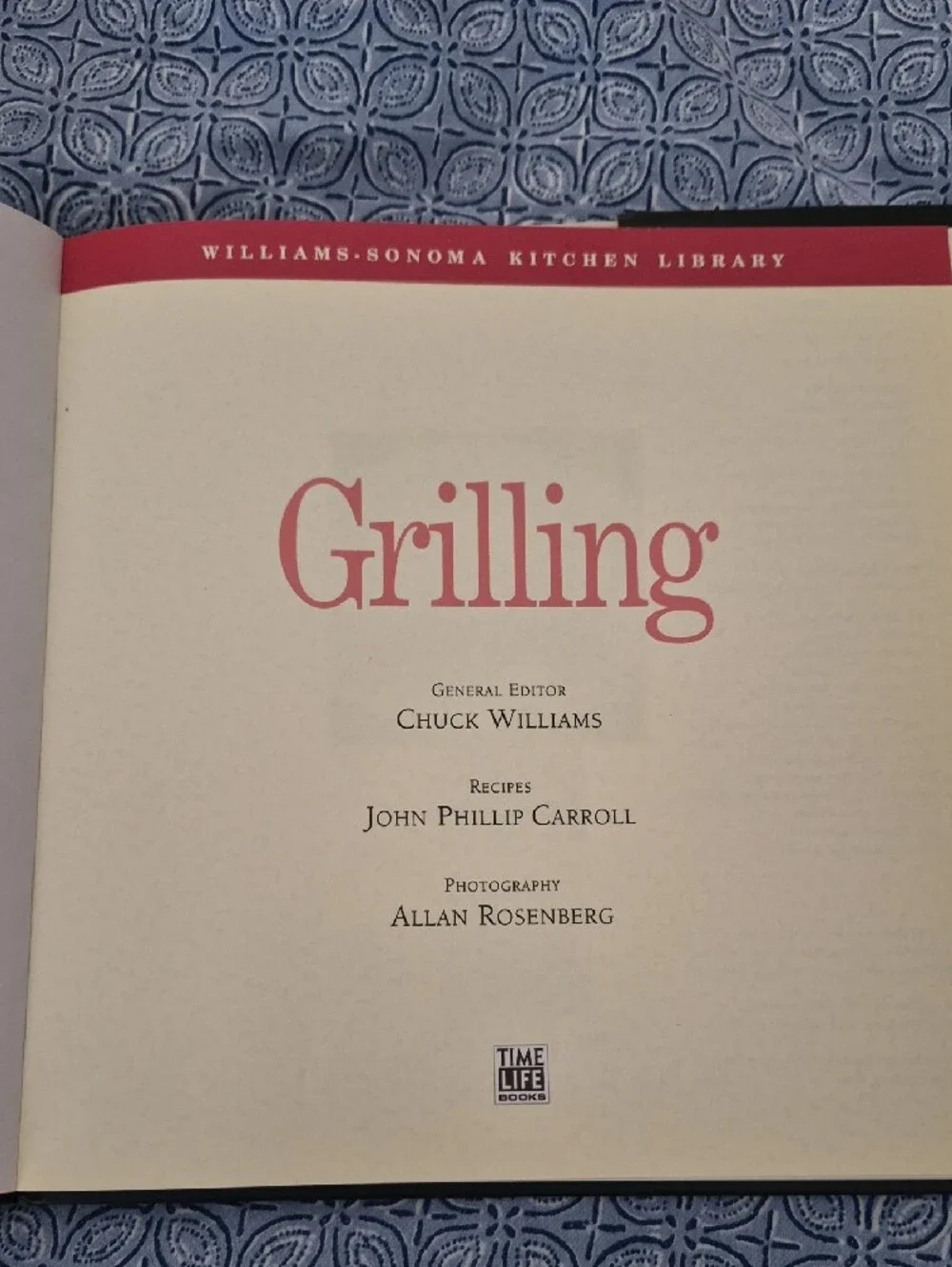 Williams Sonoma Grilling Cookbook - Green and Tan Cover